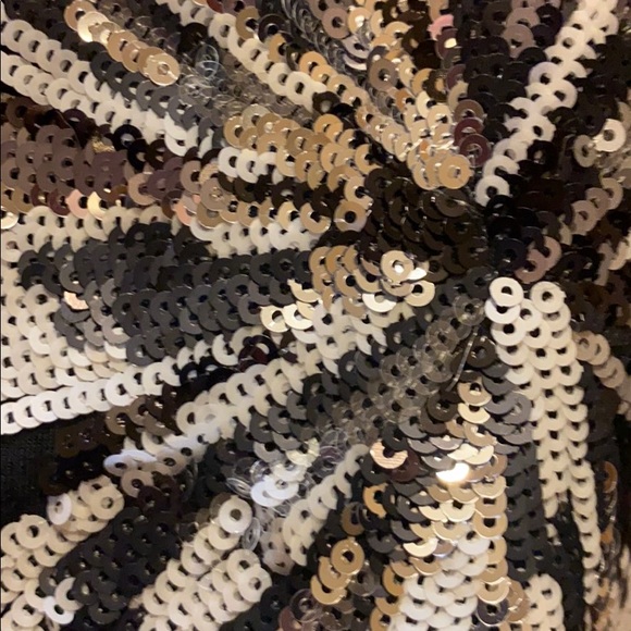 Beautiful INC sequined black top worn 1X - Picture 7 of 12